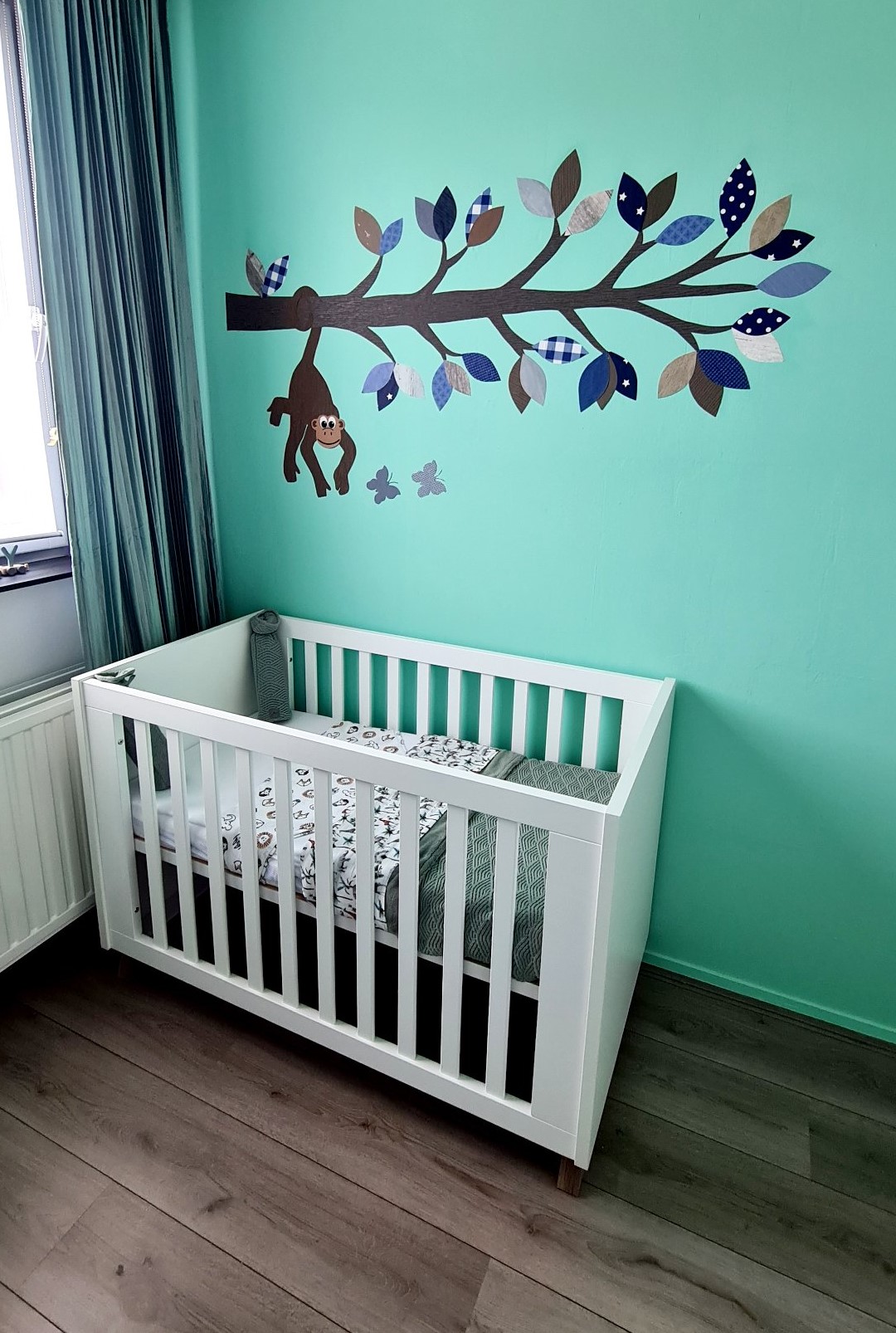 sierlijke behangtak muurdecoratie babykamer behang met aap