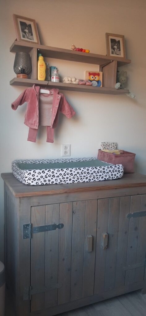 Commode hout