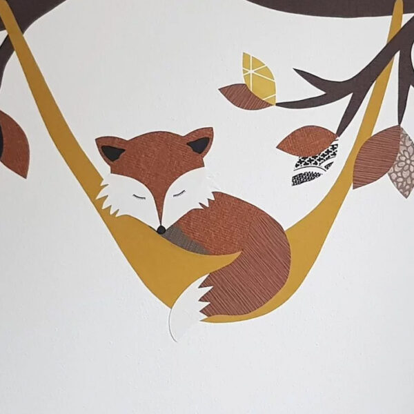 Vos muurdecoratie babykamer babykamerstyling babykamerbehang behang muursticker behangsticker wijchen dutchdesign fox kinderkamerdecoratie babyuitzet newborn babykamerinrichting