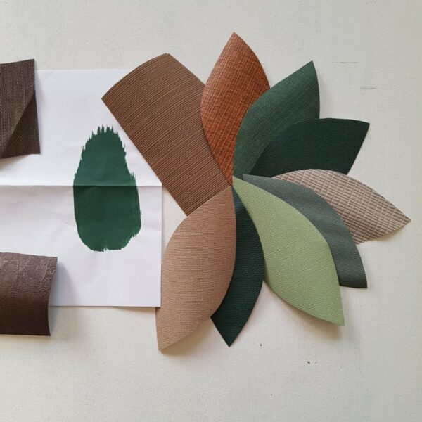 Bladermix muurdecoratie babykamer behang inspiratie uilen roestbruin-groen-zand