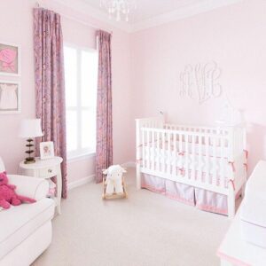 Meisjeskamer roze tinten roze muren