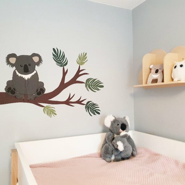 Koala op tak 80 cm